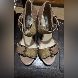 Michael Kors High Heel/Pump Shoes Size 8 1/2